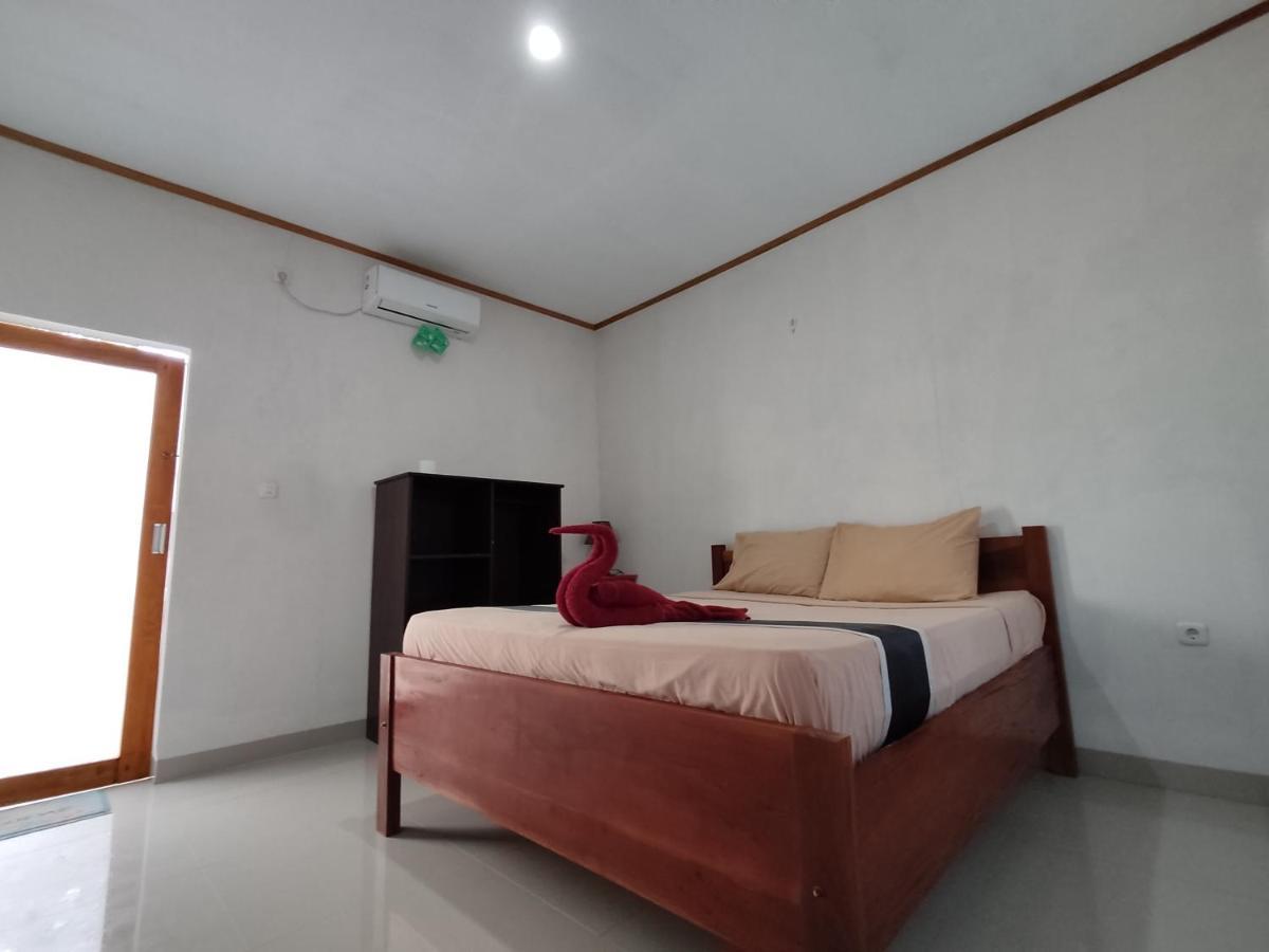 Kebun Homestay Kuta  Exteriör bild