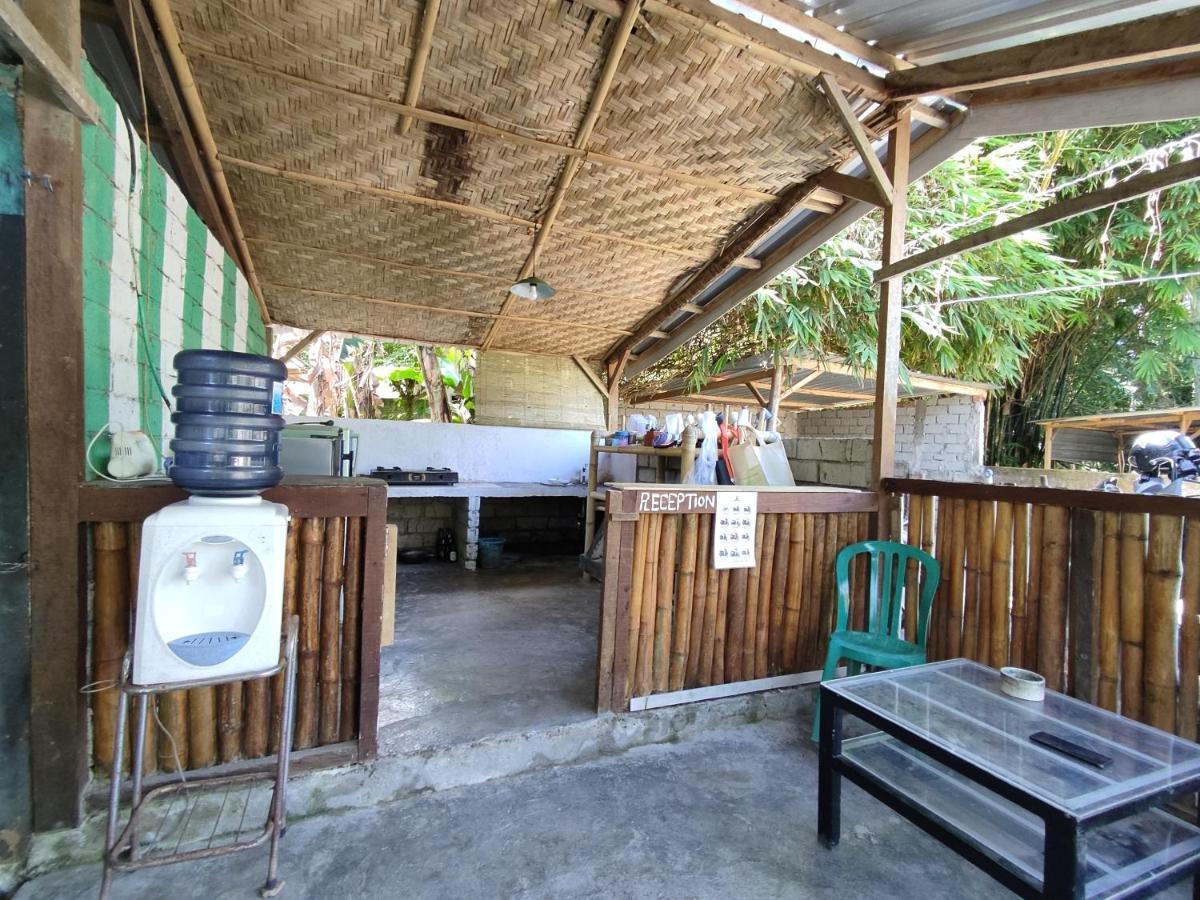 Kebun Homestay Kuta  Exteriör bild
