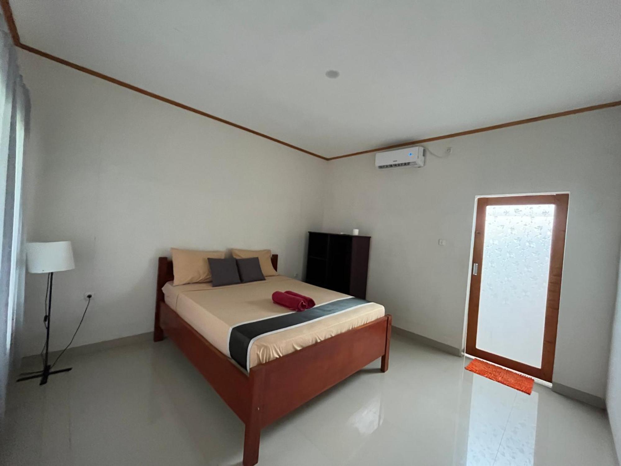 Kebun Homestay Kuta  Exteriör bild